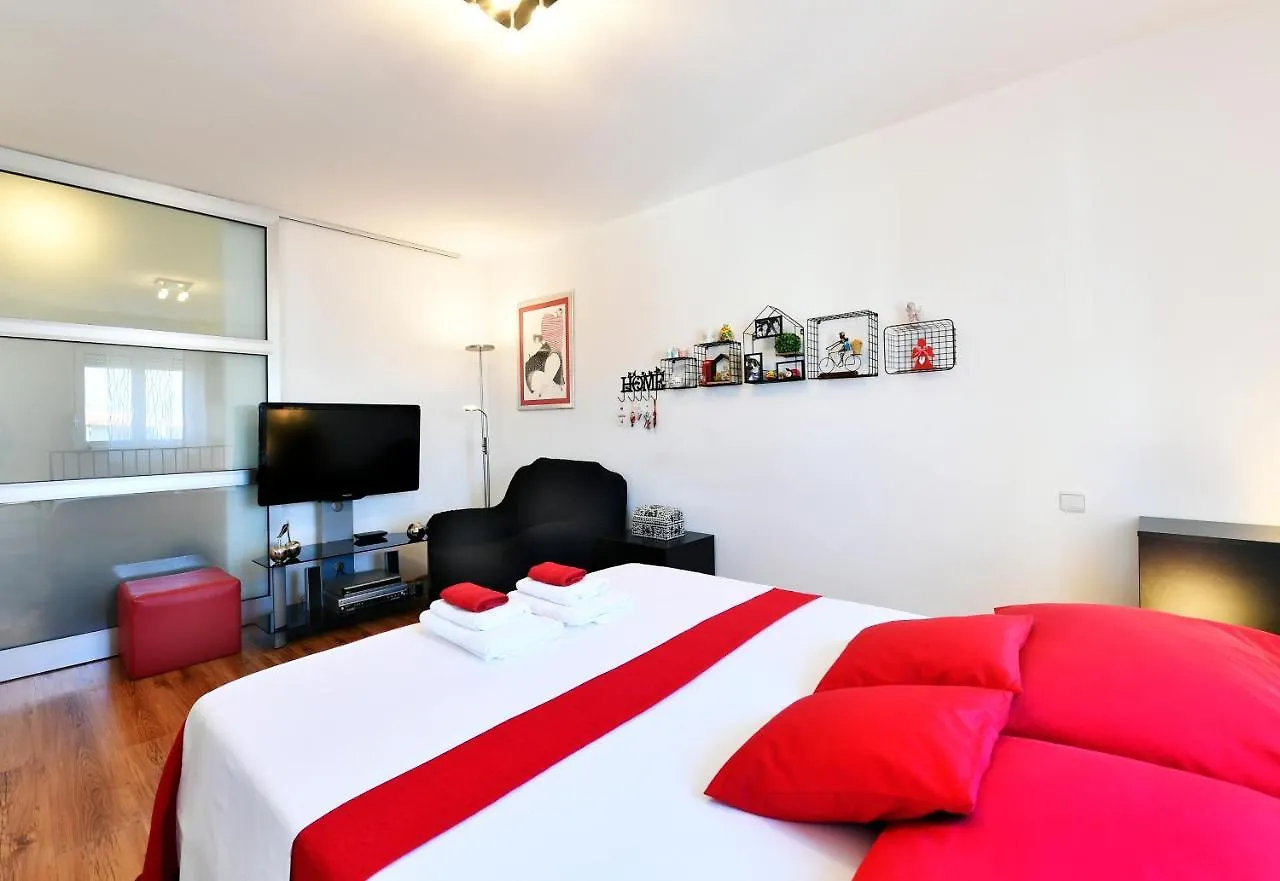 Studio Apartment Pupa Kastela