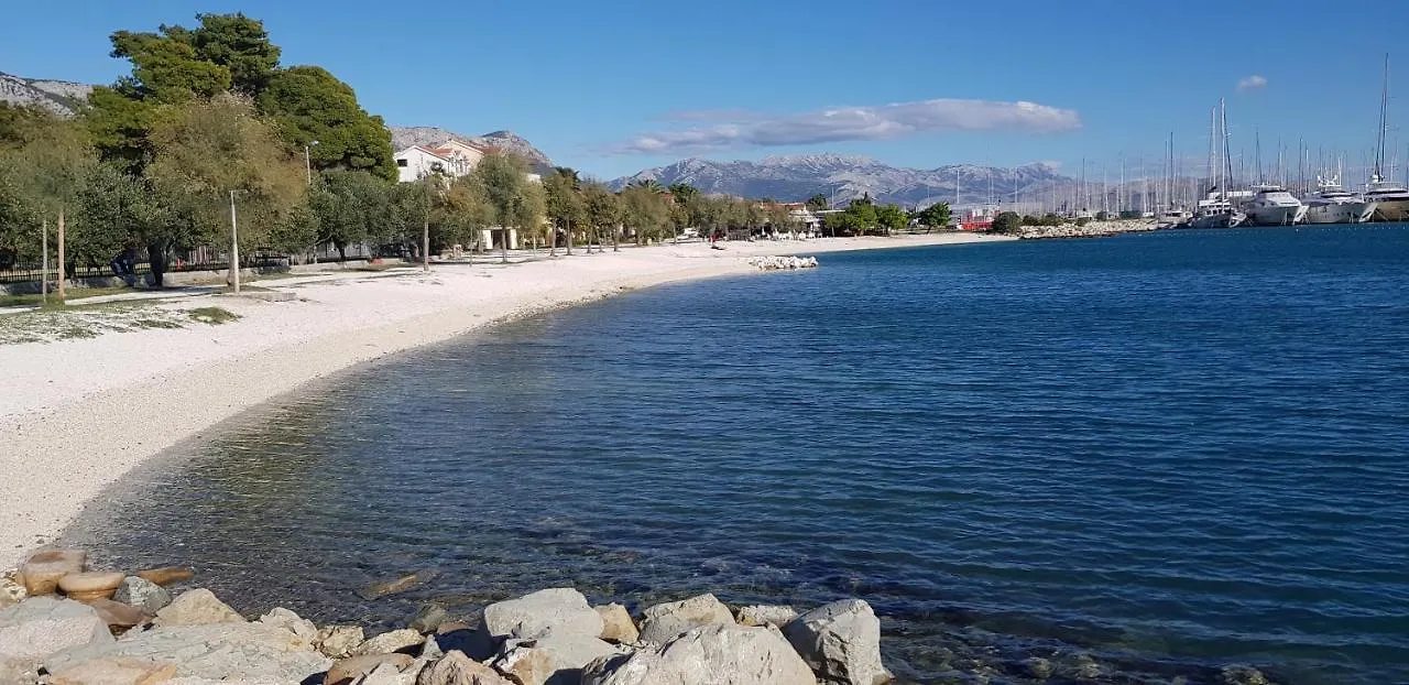 Studio Apartment Pupa Kastela